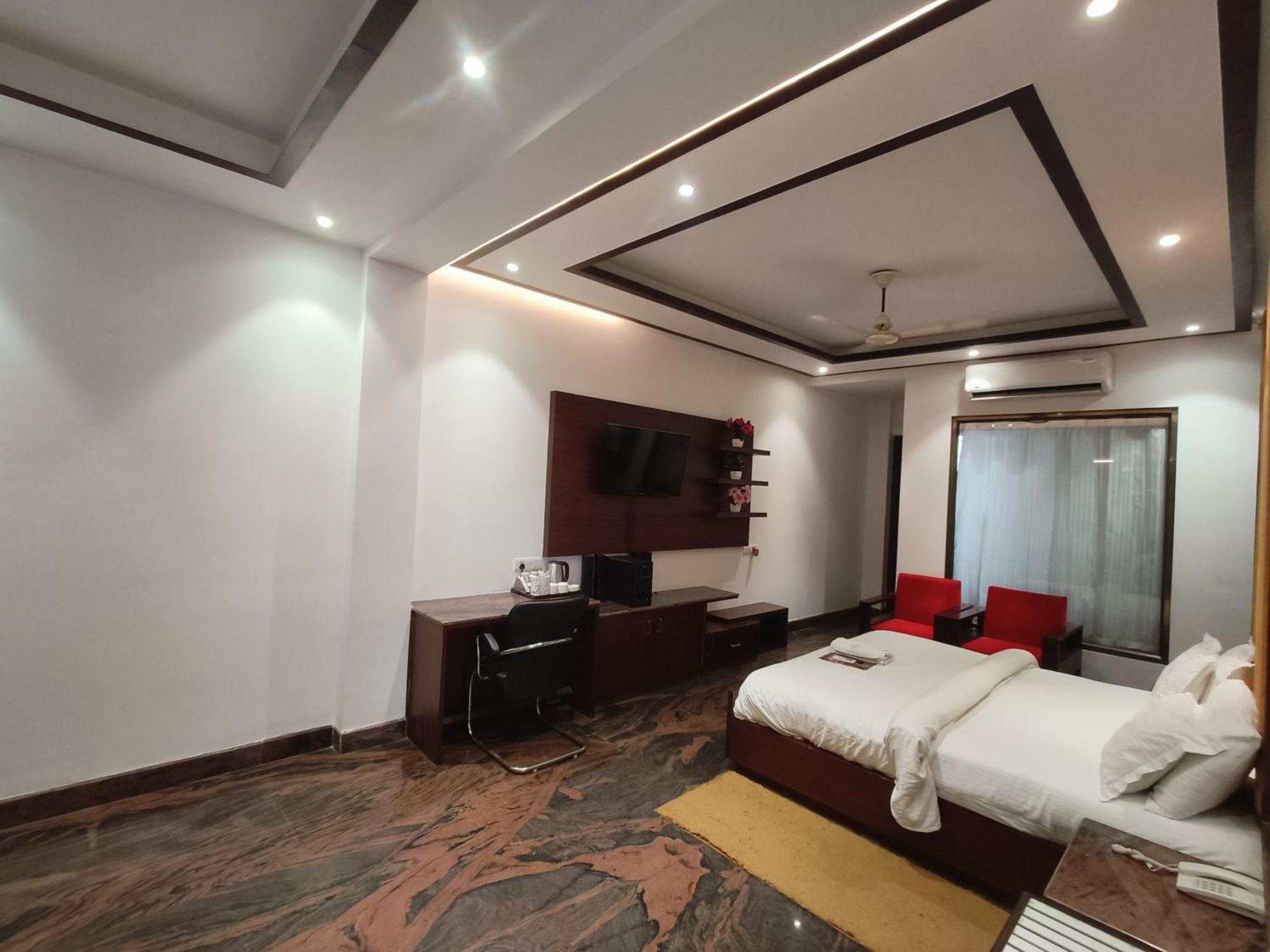 Jjk Rukmini Vilas Hotel & Banquet Музаффарпур Экстерьер фото